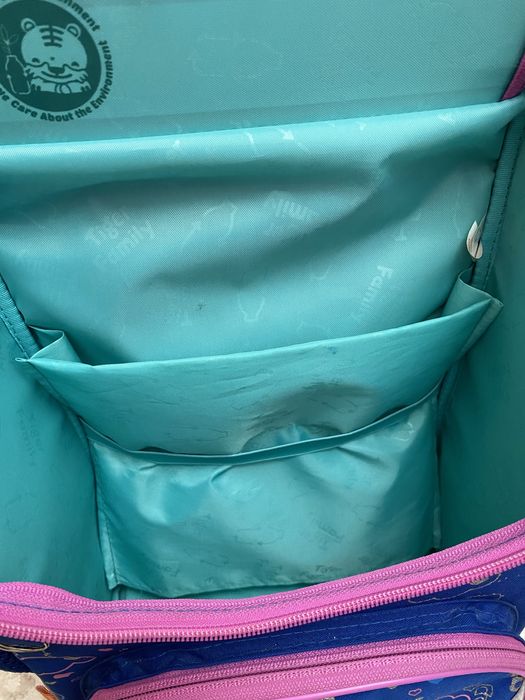 Продам портфель школьный