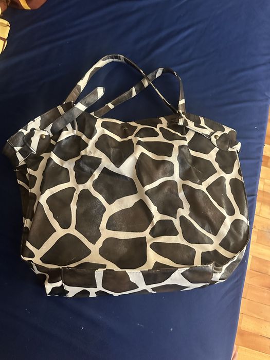 Два броя дамски чанти