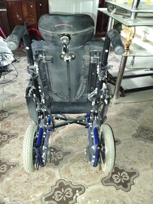 Коляска для инвалидов