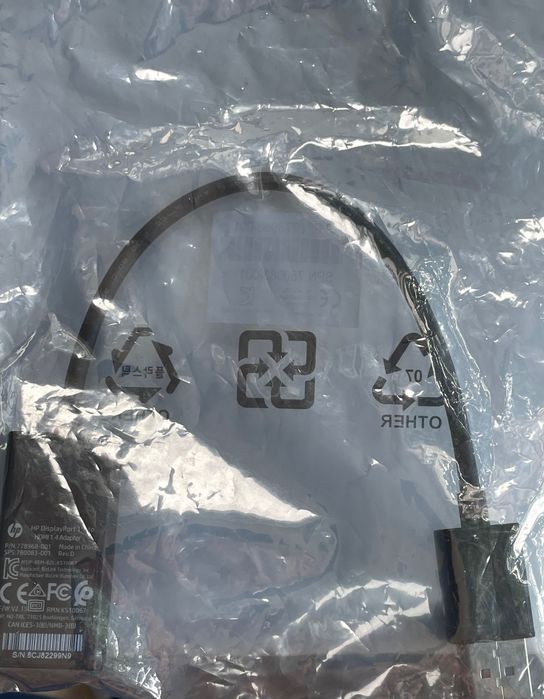 HP DisplayPort → HDMI адаптер– нов, запечатан