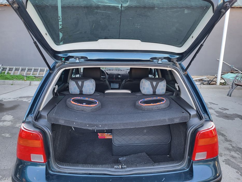 Продаётся Машина