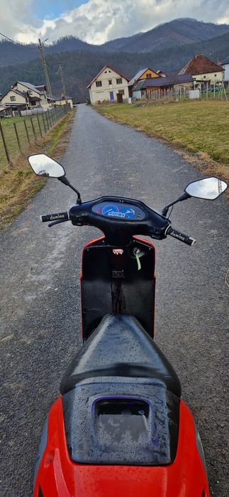 Vând scuter Aprilia rally 50 cc