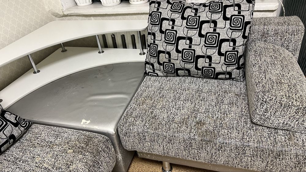 Диван угловой бу