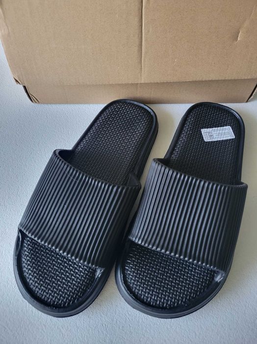 Papuci barbati negru 41-42  noi