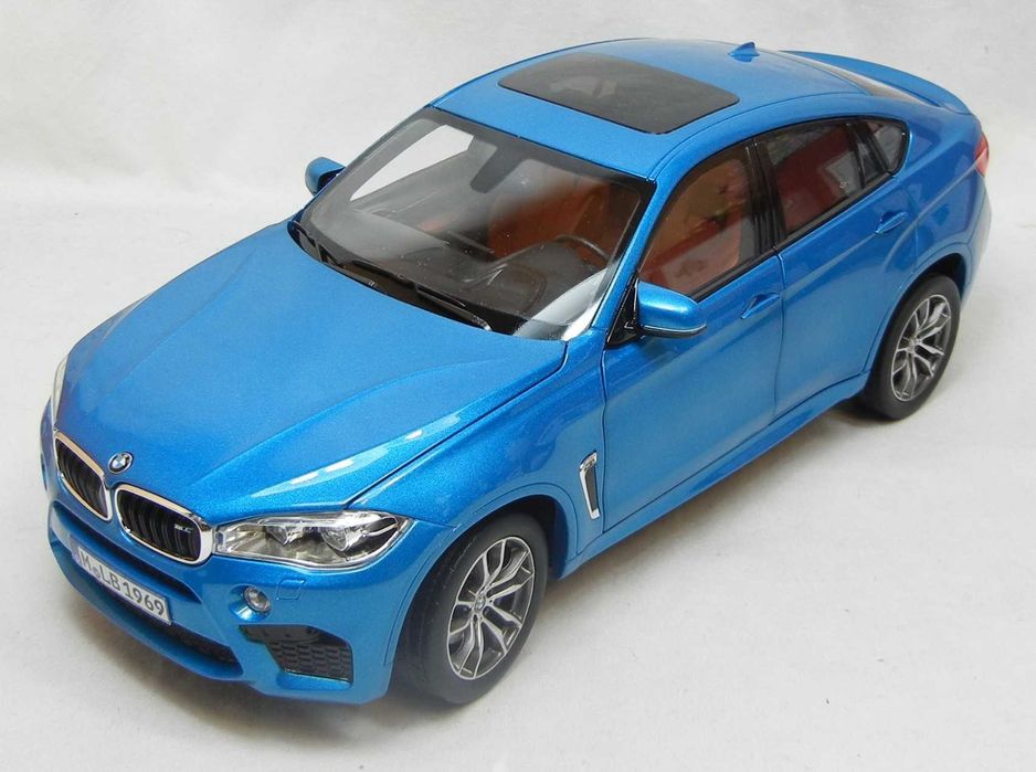 Macheta originala Bmw X6M F86 scara 1:18