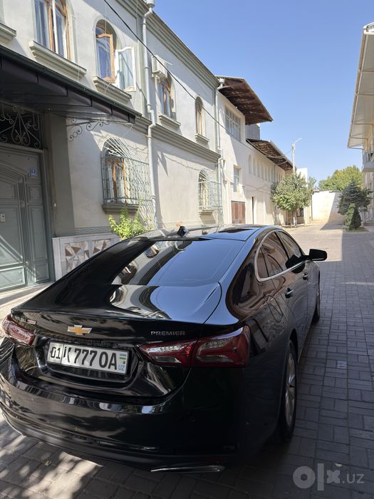 Продаю Malibu premier