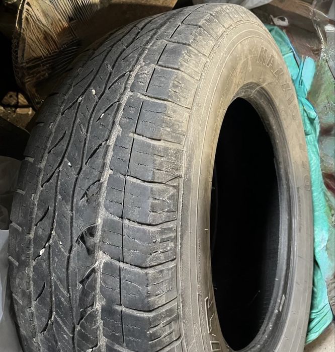 Продам комплект летней резины ( MAXXIS)