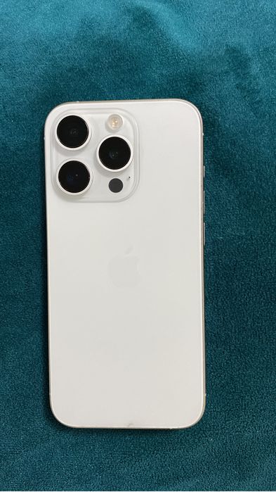 iPhone 15 Pro гарантия есть