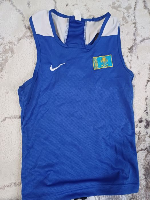 Бокс форма сатам. Асты усті