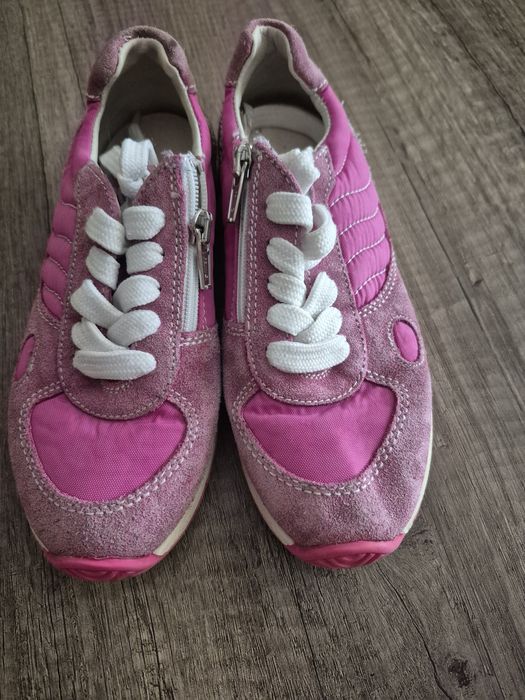 Детски пролетни обувки