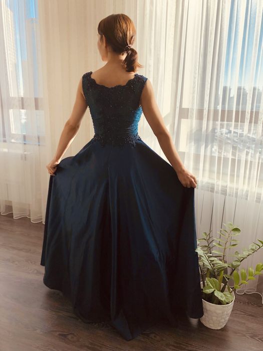 Шелковое Вечернее платье отличного качества