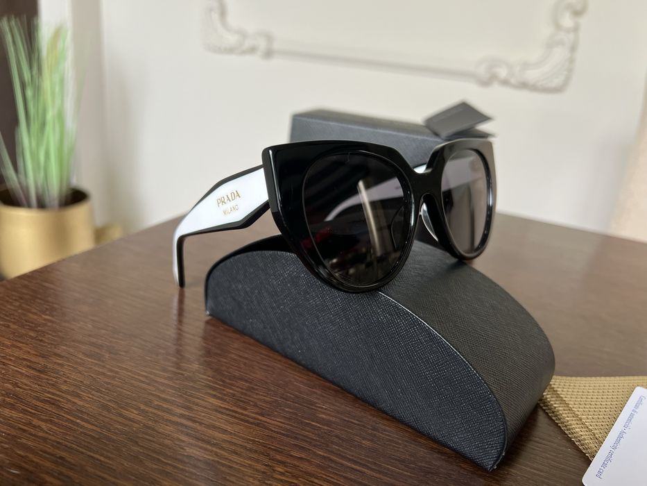 Оригинални очила PRADA