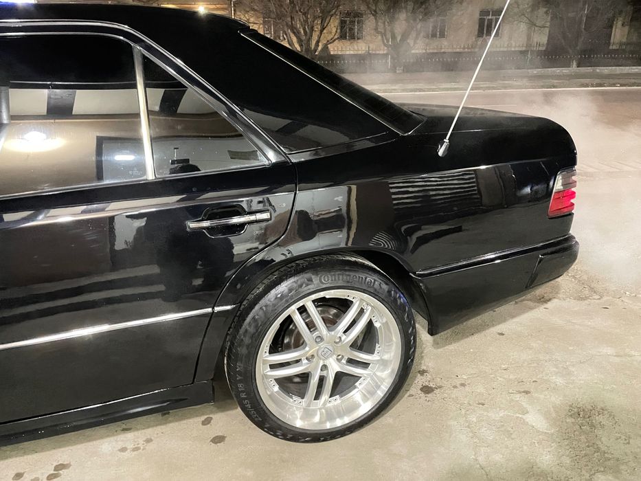 Mersedes Benz w124 E320