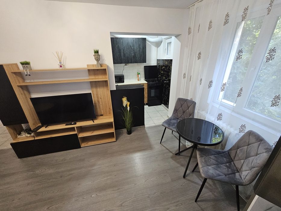 Apartament de inchiriat!