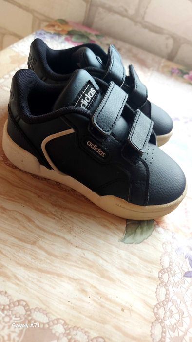 Вътрешни,Маратонки по 20лв