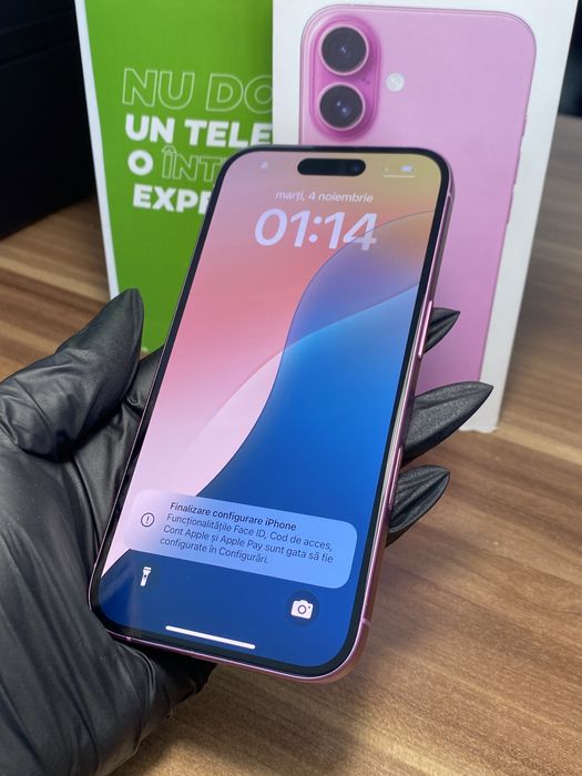 iPhone 16 • 128 GB • Pink
