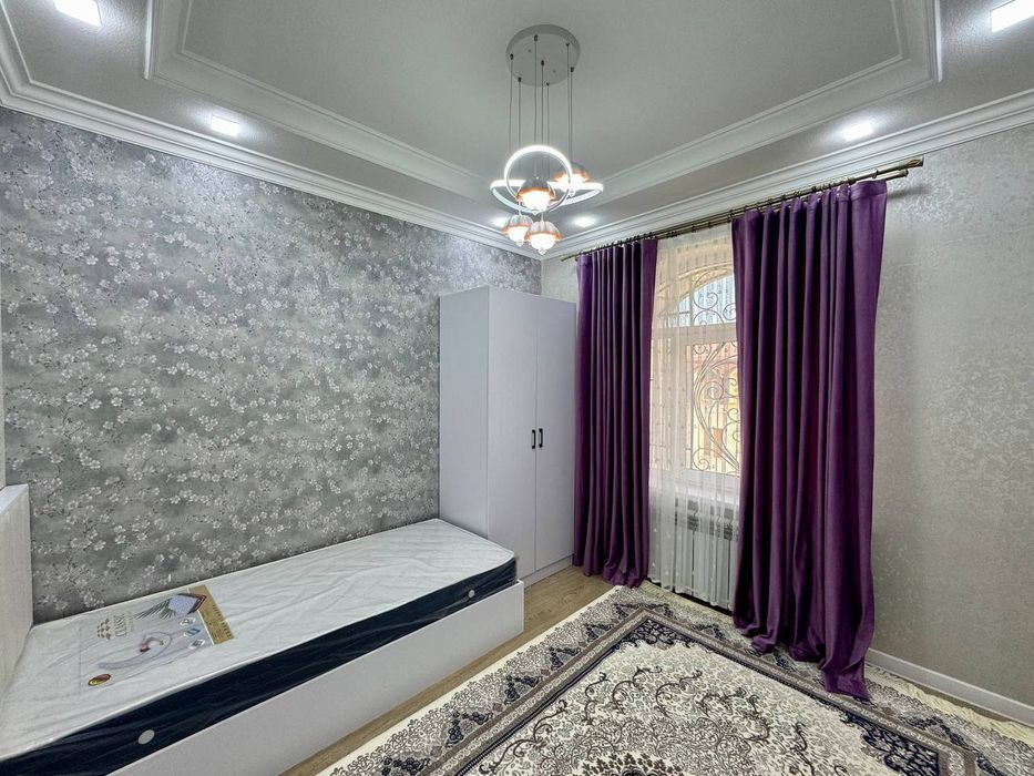 Продаётся 4х комнатная квартира на 6м этаже в 6ти этажном доме.