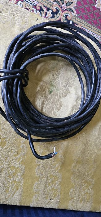 Кабель кусок ВВГ 4х2,0