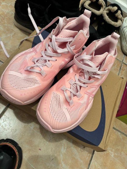 Асикс матарайс 24к 38 размер