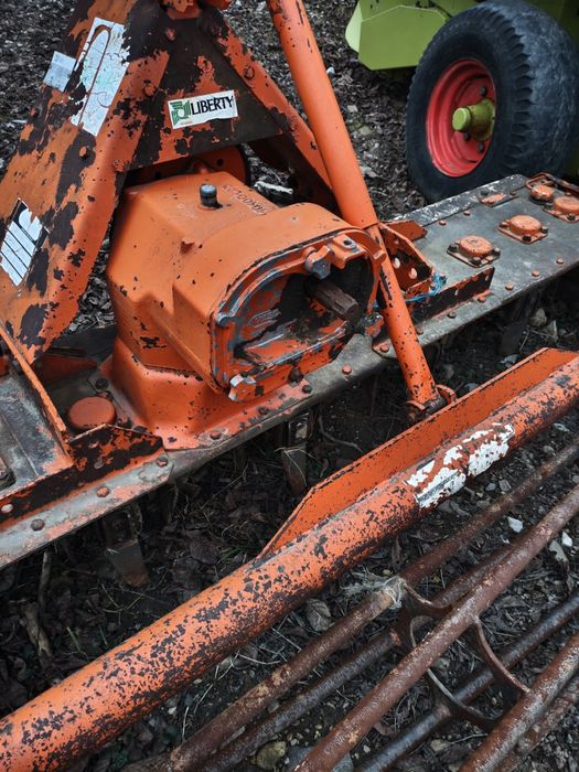 Freza de pământ rotativă 2,5 m, grapă