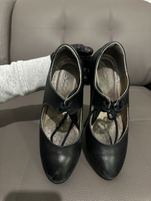 Сандали или открытая обувь на платформе от Ecco