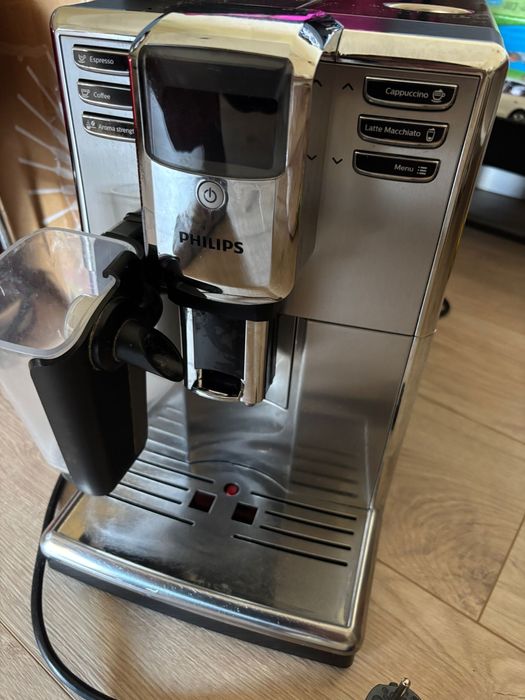 Espressor automat Philips Latte Go
