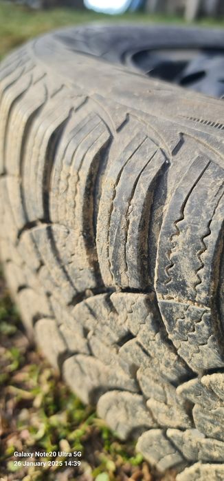 Se vând 2 roti polo