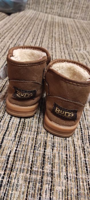 Продам Уги детские