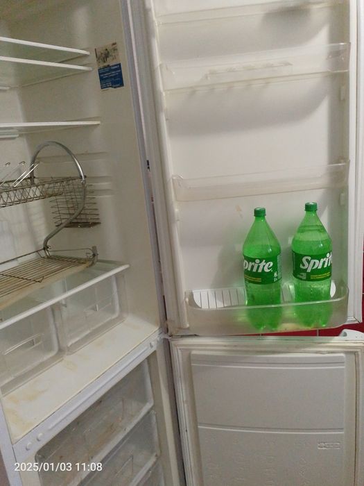 Продается б/у холодильник индезит