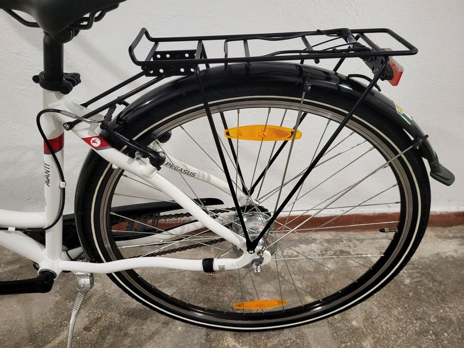 Bicicleta dama marca Pegasus,roti pe 28 inch