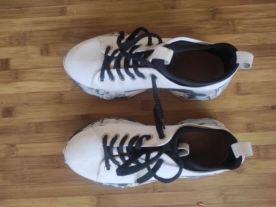 Pantofi sport, stare foarte buna, mărime 37