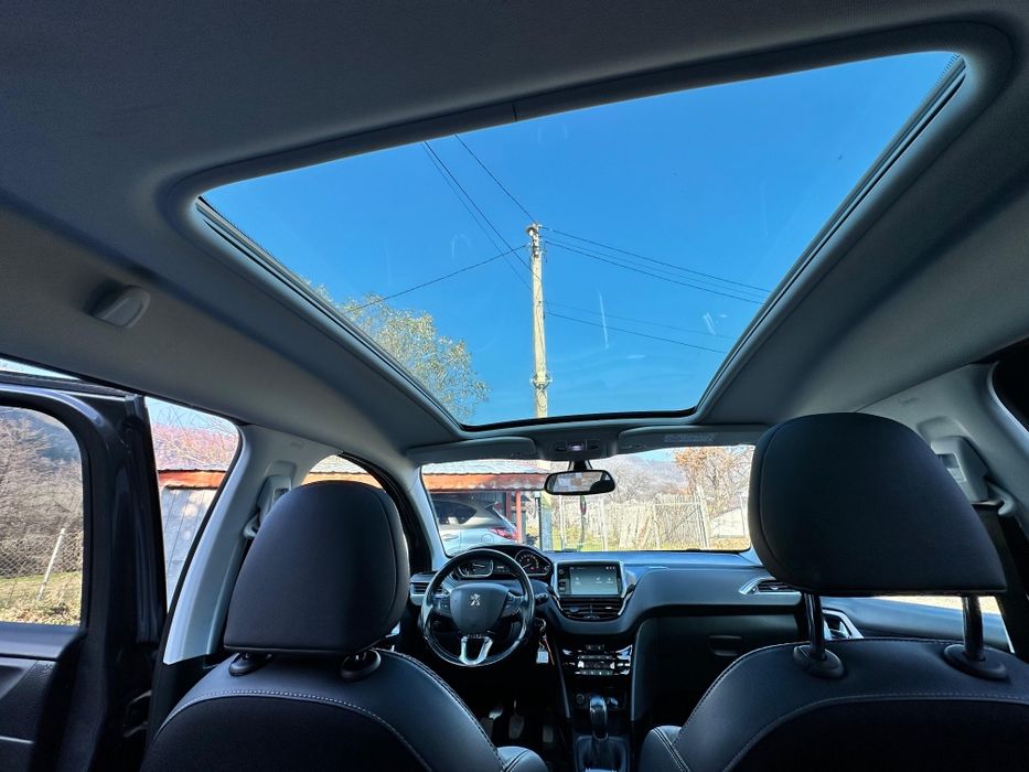 Peugeot  2008  1,6   anul  2018