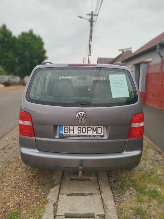 VOLKSWAGEN Touran 2004 — imagine 3