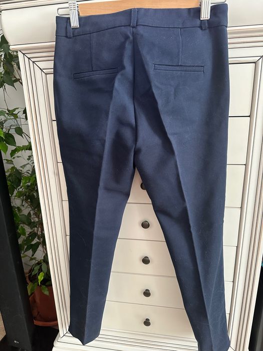 Pantaloni conici Stradivarius