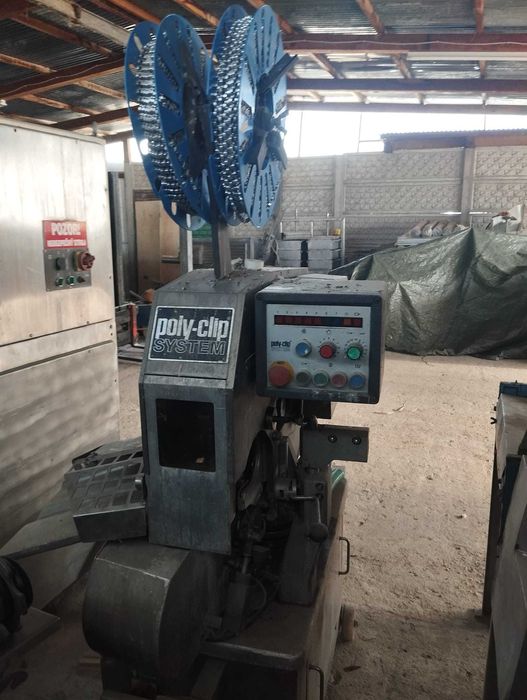 Vand utilaje de macelarie .