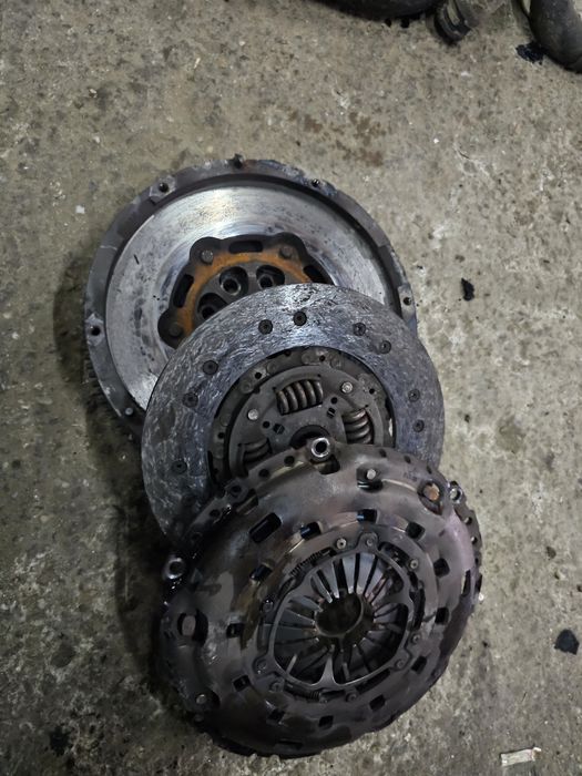 Chit ambreaj masa dubla Ford transit 2000-2006 2.4