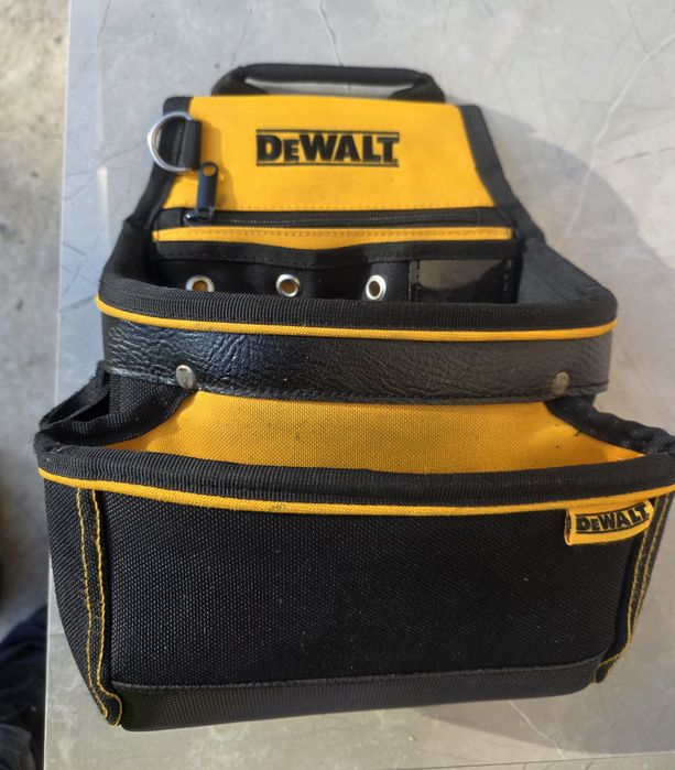Паласка колан и държач за чук DeWalt