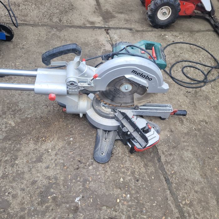 Fierăstrău circular Metabo