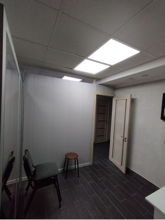 Аренда кресла парикмахера,  а также кабинета.