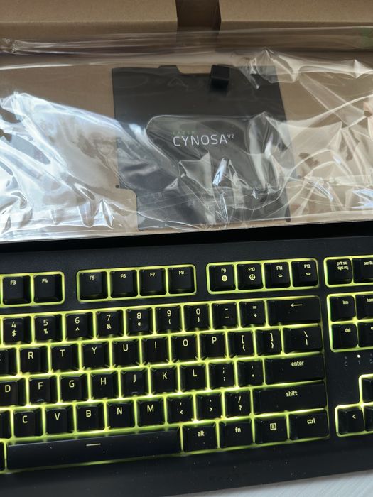 Tastatura gaming Razer Cynosa V2 Chroma RGB