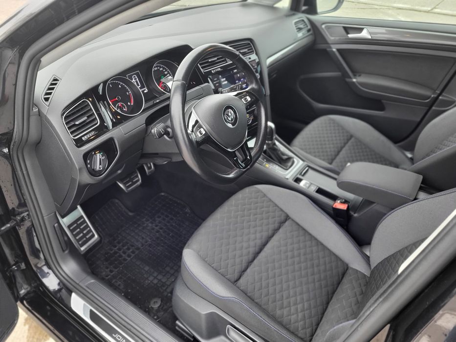 VW Golf 7 2018 negru