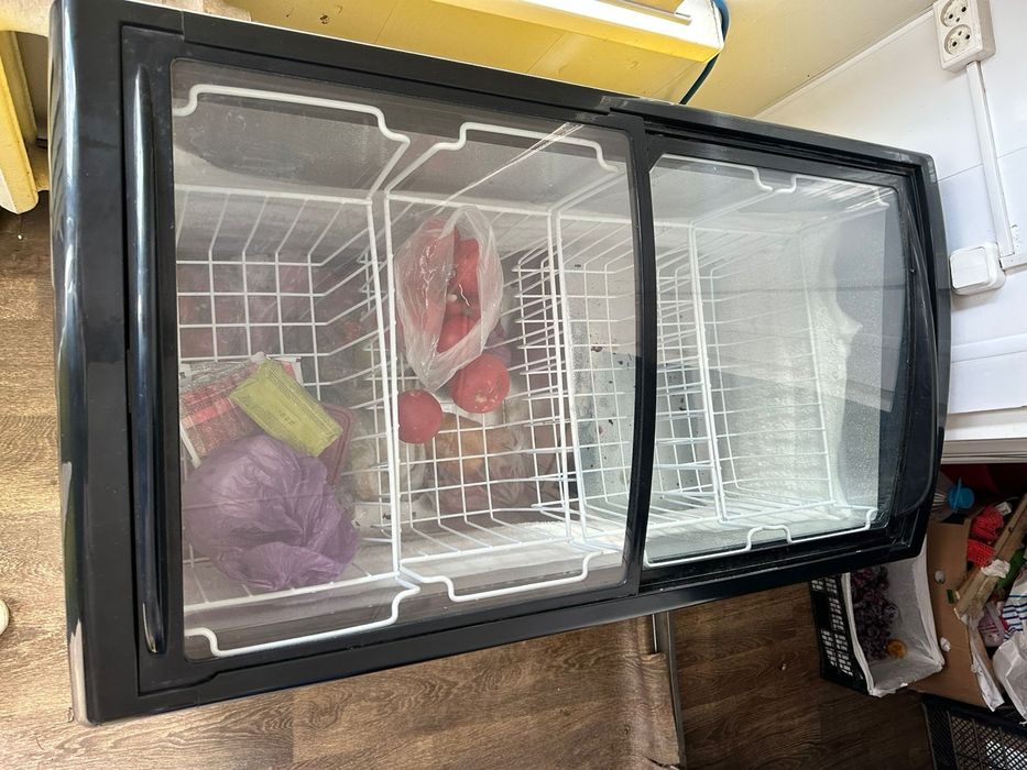 Продам морозилк  отличным состояние