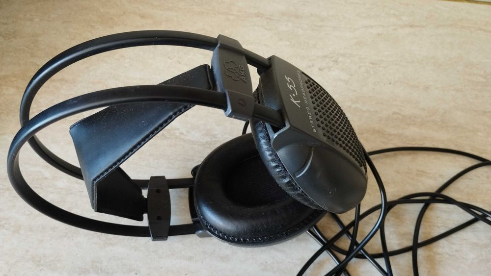 Слушалки AKG K55