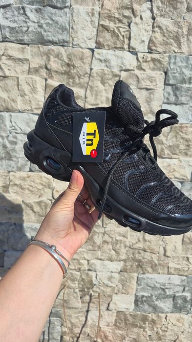 Adidași bărbați 40-44