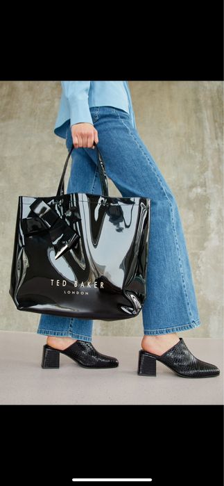 Нови оригинални чанти и несесери Ted Baker