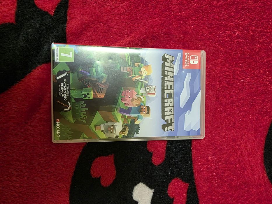 Nintendo plus un joc Minecraft