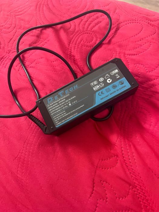 Incarcator Universal pt laptop
