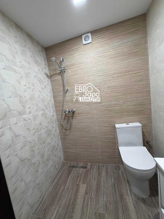 Тристаен апартамент за продажба в СУПЕР ЦЕНТЪР