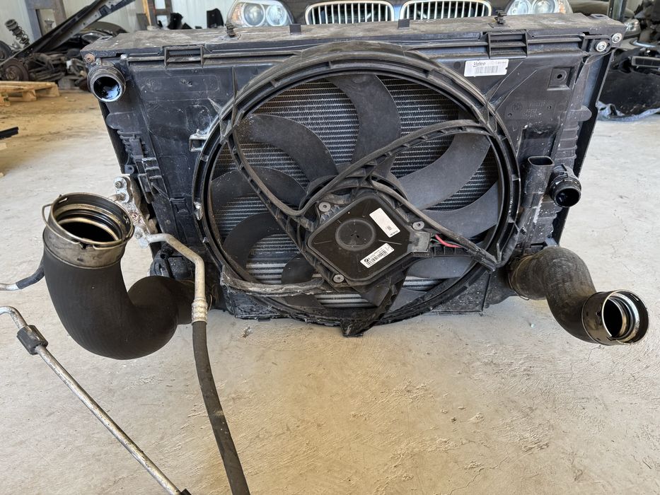 Комплект радиатори Бмв Ф20 125д(radiatori bmw f20 125d)