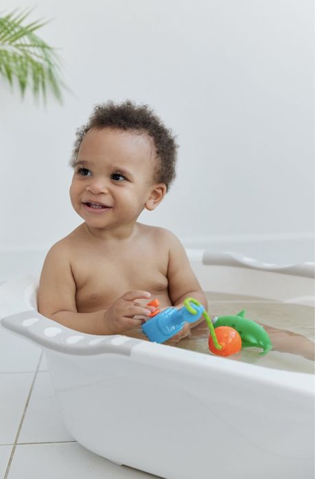 Ванночка для малышей в хорошем состоянии